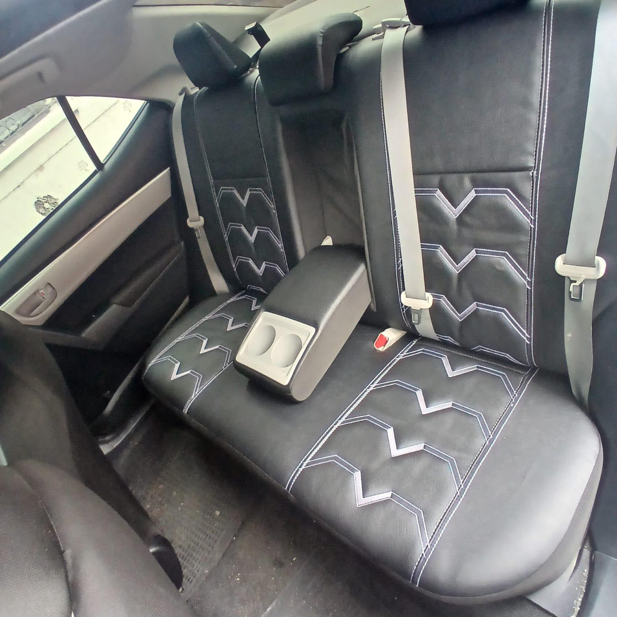 Cubreasiento alta gama específico de eco cuero capitoneado