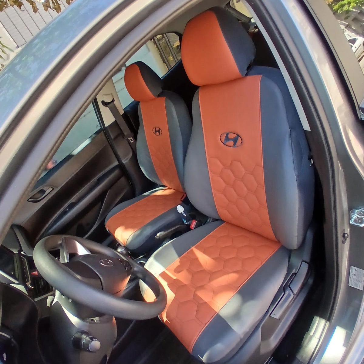 Cubreasiento alta gama específico de eco cuero capitoneado