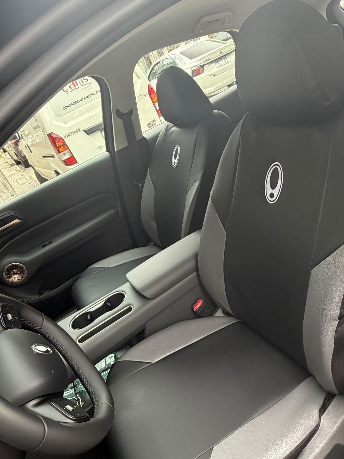 Cubreasiento alta gama específico de eco cuero capitoneado