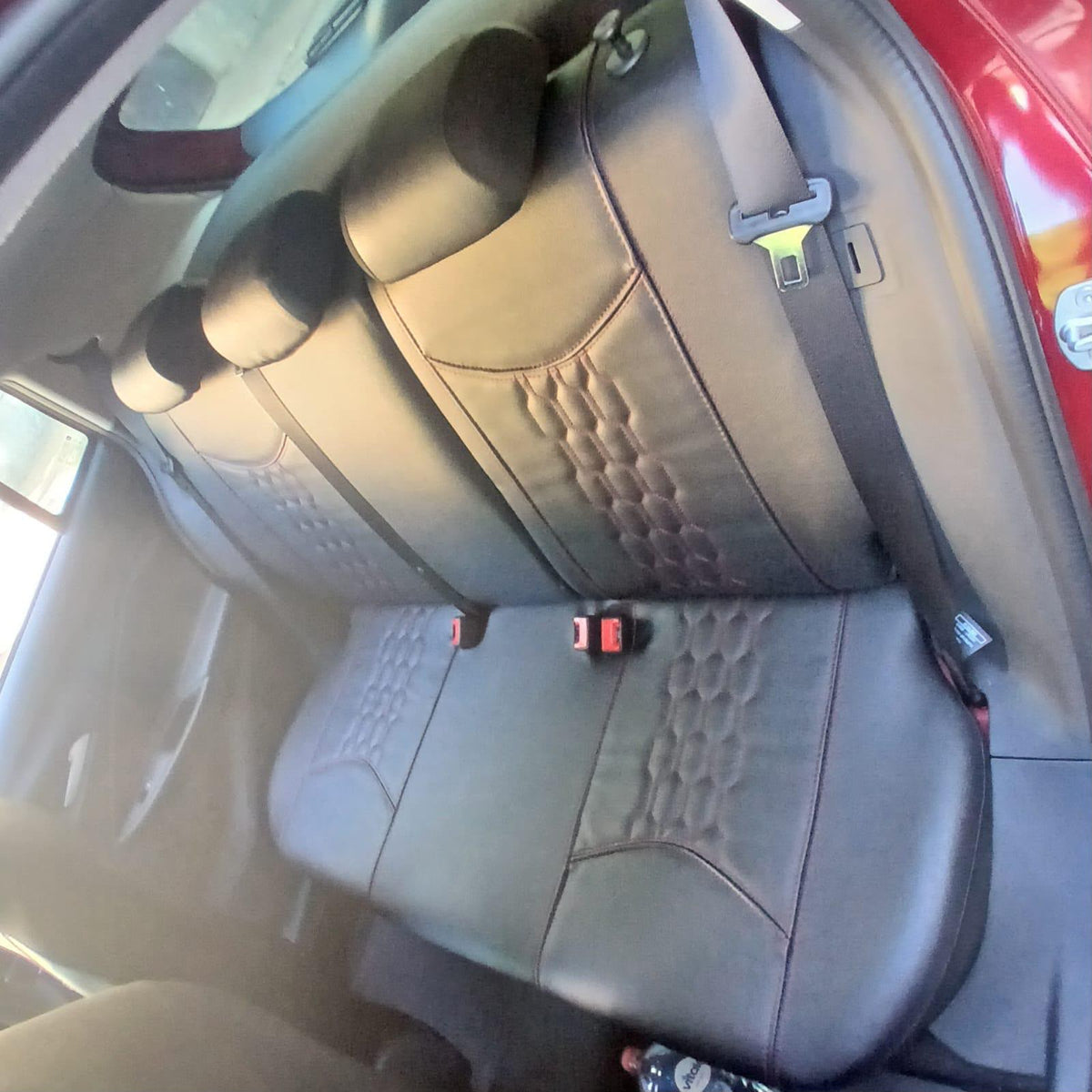 Cubreasiento alta gama específico de eco cuero capitoneado